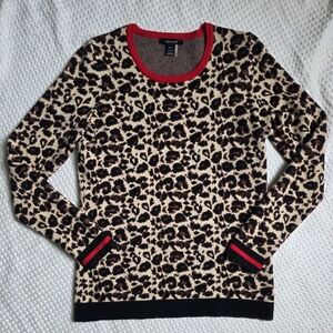 Chic Leopard Print Sweater with Red Trim